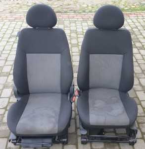 FOTEL PRZEDNI PRAWY LEWY KIEROWCY PASAŻERA OPEL MERIVA A 