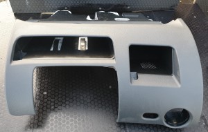 SKODA SUPERB I LIFT PÓŁKA SCHOWEK POD KIEROWNICĘ 