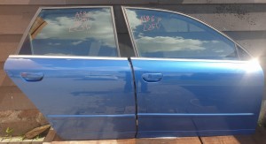 DRZWI PRAWE PRZÓD  AUDI A4 B6 KOMBI LZ5W