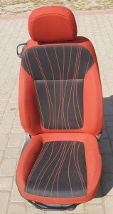 FOTEL PRAWY GRZANY OPEL CORSA D 3D