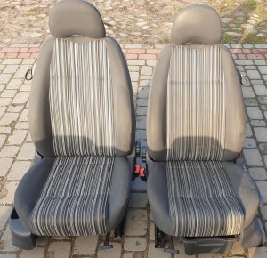 FOTEL PRAWY LEWY KANAPA TYLNA VW FOX 