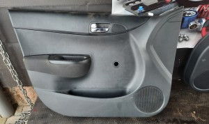 BOCZEK TAPICERKA DRZWI LEWY PRZÓD HYUNDAI i20 I20 FL 5D