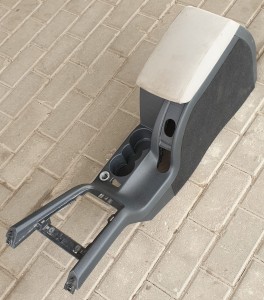 TUNEL ŚRODKOWY PODŁOKIETNIK SKODA OCTAVIA II