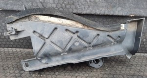 RYNNA OSŁONA PODSZYBIA 8P1819979A AUDI A3 8P 