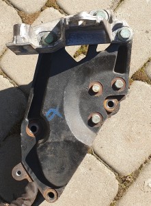 ŁAPA WSPORNIK MOCOWANIE SILNIKA 7M3199600A SHARAN ALHAMBRA