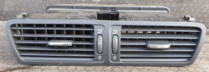 KRATKA NAWIEWU ŚRODKOWA 3C2819728E VW PASSAT B6