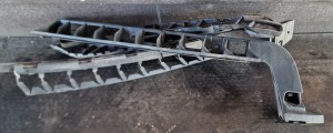 ŚLIZG ZDERZAKA TYŁ PRAWY LEWY 5E9807393 5E9807863 SKODA OCTAVIA III KOMBI