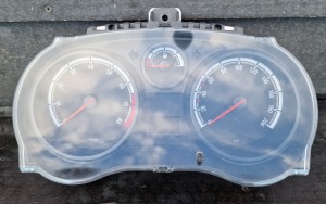 LICZNIK ZEGARY 13285363 OPEL CORSA D