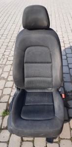 FOTEL PRAWY PRZÓD AUDI A4 B8