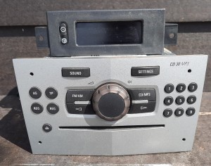 RADIO CD MP3 + WYŚWIETLACZ 13289919 13301080 OPEL CORSA D