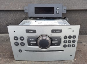 RADIOODTWARZACZ RADIO + WYŚWIETLACZ 13357130 OPEL CORSA D
