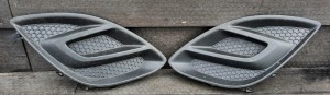 KRATKA ZDERZAKA PRZÓD  PRAWA 13286034 13286035 OPEL CORSA D LIFT