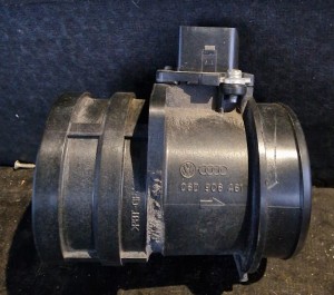 PRZEPŁYWOMIERZ 06D906461 06F906461A AUDI A6 C6 LIFT