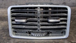 KRATKA NAWIEWU ŚRODKOWA 4F0819203C AUDI A6 C6