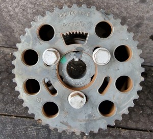 KOŁO WAŁKA ROZRZĄDU 03L109239A AUDI A4 B8 2.0 TDI