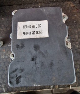 POMPA ABS 8E0910517D 8E0614517AK AUDI A4 B7 3.2 FSI