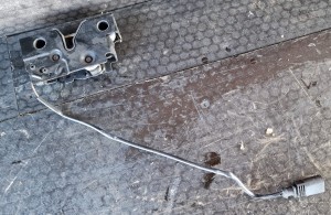 ZAMEK MASKI 6C1823509 VW POLO 6C