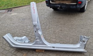 PRÓG SŁUPEK PRAWY SKODA FABIA II LIFT HB