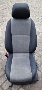 FOTEL LEWY PRZÓD SKODA FABIA II