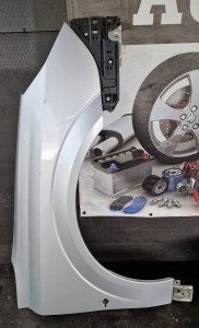 BŁOTNIK PRAWY PRZÓD OPEL VECTRA C