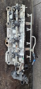 KOLEKTOR SSĄCY KLAPY + WTRYSKI 24431920 Z16XEP 1.6