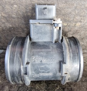 PRZEPŁYWOMIERZ POWIETRZA 55350046 OPEL ZAFIRA B 1.9 CDTI