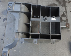 SKODA OCTAVIA II MOCOWANIE STELAŻ RADIA 1Z0035227A