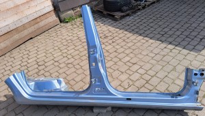 PRÓG PRAWY SKODA ROOMSTER LIFT LF8K