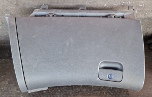 SCHOWEK PASAŻERA HYUNDAI i30