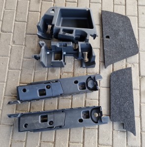 WYPOSAŻENIE BAGAŻNIKA WYKŁADZINA BOCZKI KOMPLET SKODA OCTAVIA III KOMBI