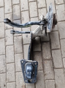 ZWROTNICA LEWA TYŁ 5Q0505225C 5Q0505323D VW PASSAT B8 KOMBI 2.0 TDI