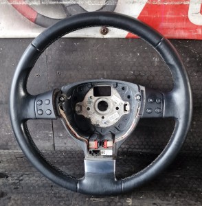 KIEROWNICA SKÓRA MULTIFUNKCJA  1Q0419091K GOLF V PLUS