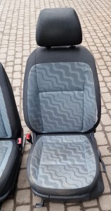 FOTEL LEWY PRZÓD SKODA FABIA II