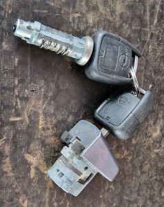 STACYJKA WKŁADKA DRZWI KLUCZYKI OPEL VECTRA C LIFT