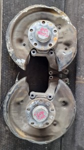 ZWROTNICA PIASTA TYŁ PRAWA LEWA VW TIGUAN 5NA