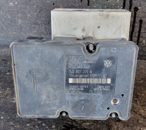 POMPA ABS 7L0614111B 7L0907379A VW TOUAREG 7L6 5.0 TDI 2004r.