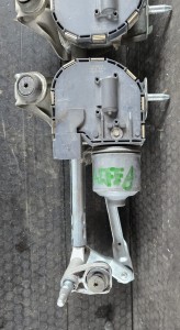 MECHANIZM SILNICZEK WYCIERACZKI LEWY PRZÓD 5P0955119A SEAT ALTEA