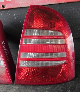 LAMPA PRAWA TYŁ 3U5945096 SKODA SUPERB I 1.9 TDI