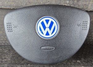 PODUSZKA AIRBAG KIEROWCY 1C0880201E VW NEW BEETLE 2.0 B