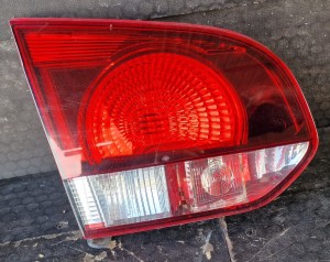 LAMPA LEWA TYŁ W KLAPĘ 5K0945093K VW GOLF VI HB 3D