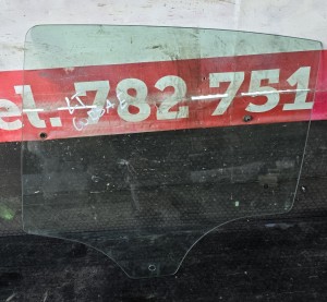 SZYBA DRZWI LEWA TYŁ OPEL CORSA E 5D