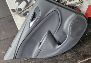 BOCZEK LEWY TYŁ 39060607 OPEL ASTRA K V KOMBI