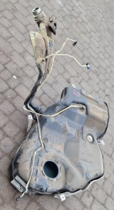 ZBIORNIK BAK PALIWA 3C0201021HR  VW PASSAT B7 KOMBI 1.4 TSI