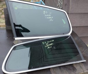 SZYBA KAROSERYJNA TYŁ PRAWA LEWA CIEMNA VW PASSAT B7 KOMBI