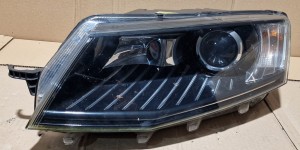 LAMPA LEWA PRZÓD XENON LED 5E1941015B SKODA OCTAVIA III