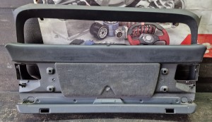TAPICERKA KLAPY BAGAZNIKA ROLETA 4F9867979 AUDI A6 C6 KOMBI