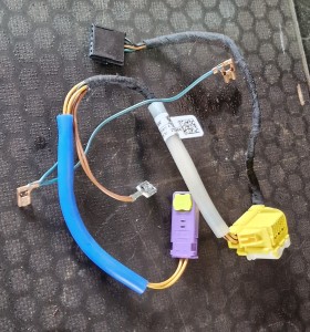 WIĄZKA PODUSZKI AIRBAG 3T0971584 SKODA SUPERB II