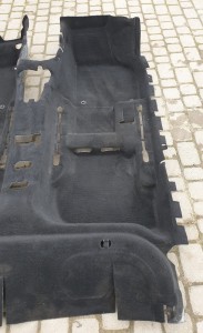 DYWAN WYKŁADZINA PODŁOGI VW JETTA SEDAN