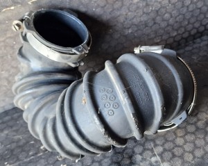 RURA PRZEWÓD POWIETRZA AUDI A6 C6 2.0 TFSI