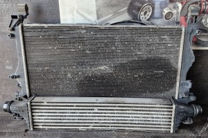 KOMPLET CHŁODNIC 8E3951000 39021782 39021773 OPEL CORSA E 1.3 CDTI